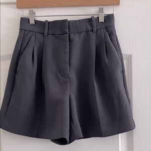 ARITZIA WILFRED EFFORTLESS High Waist Japanese Crepette Shorts